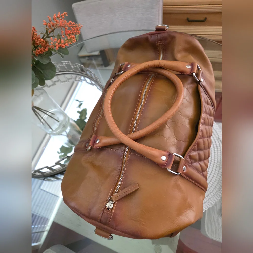 New Wilsons Leather New Orleans Duffel Tan Weekender Diamond Quilted Pattern